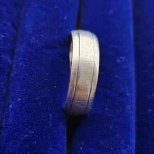 14.3g Plat Band Sz9.75 Ring - Image 6