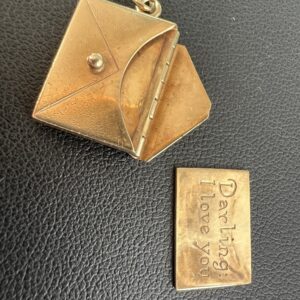14k 3.2g Gold Envelope Charm - Image 5