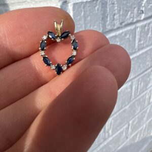 Alternative view of 10k 1.7g Gold Heart Pendant