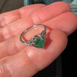 Alternative view of 10k 2g White Gold Ring with Emerald Sz 6.75