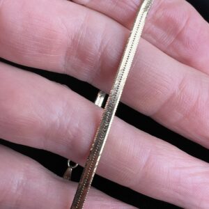 14k 3.2g Gold Herringbone Bracelet 7” - Image 5