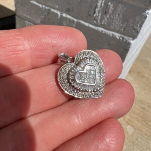 14k 6.7g White Gold Heart Charm - Image 2