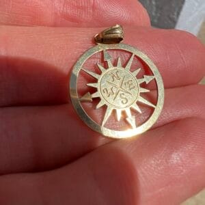 14k 1.3g Gold Compass Charm