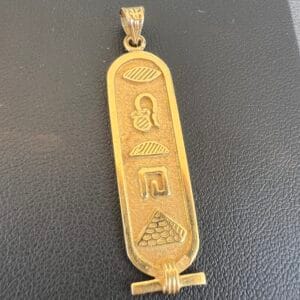18k 4.5g Gold Symbol Charm