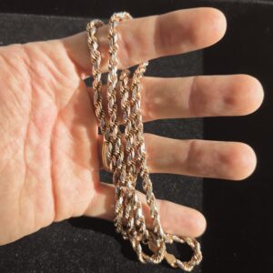 Alternative view of 56.1g 10k Rose & White 26" Chain 5mm