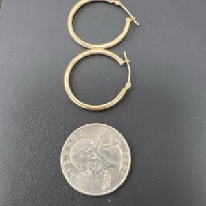 10k 0.9g Gold Hoop Earrings - Image 6