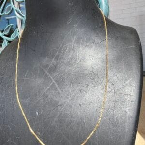 18k 2.2g Gold Box Link Chain 16” - Image 3