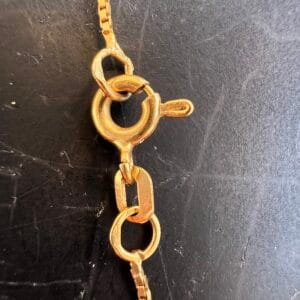 18k 2.2g Gold Box Link Chain 16” - Image 4