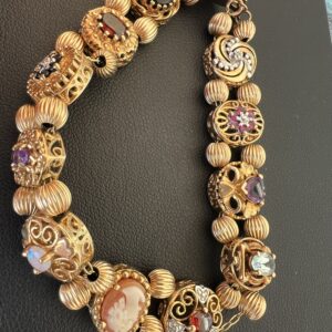 10k 18.4g Gold Unique Charm Bracelet 7”
