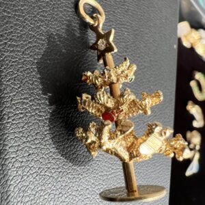 14k 5g Gold Christmas Tree Charm - Image 3