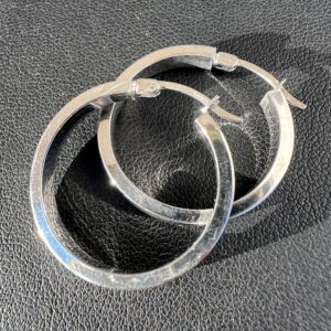 14k 1.8g White Gold Hoop Earrings