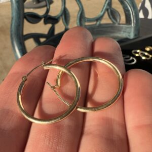 Alternative view of 10k 0.9g Gold Hoop Earrings