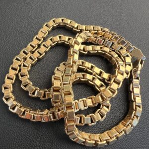 Alternative view of 10k 36.6g Gold Box Link Chain 20”