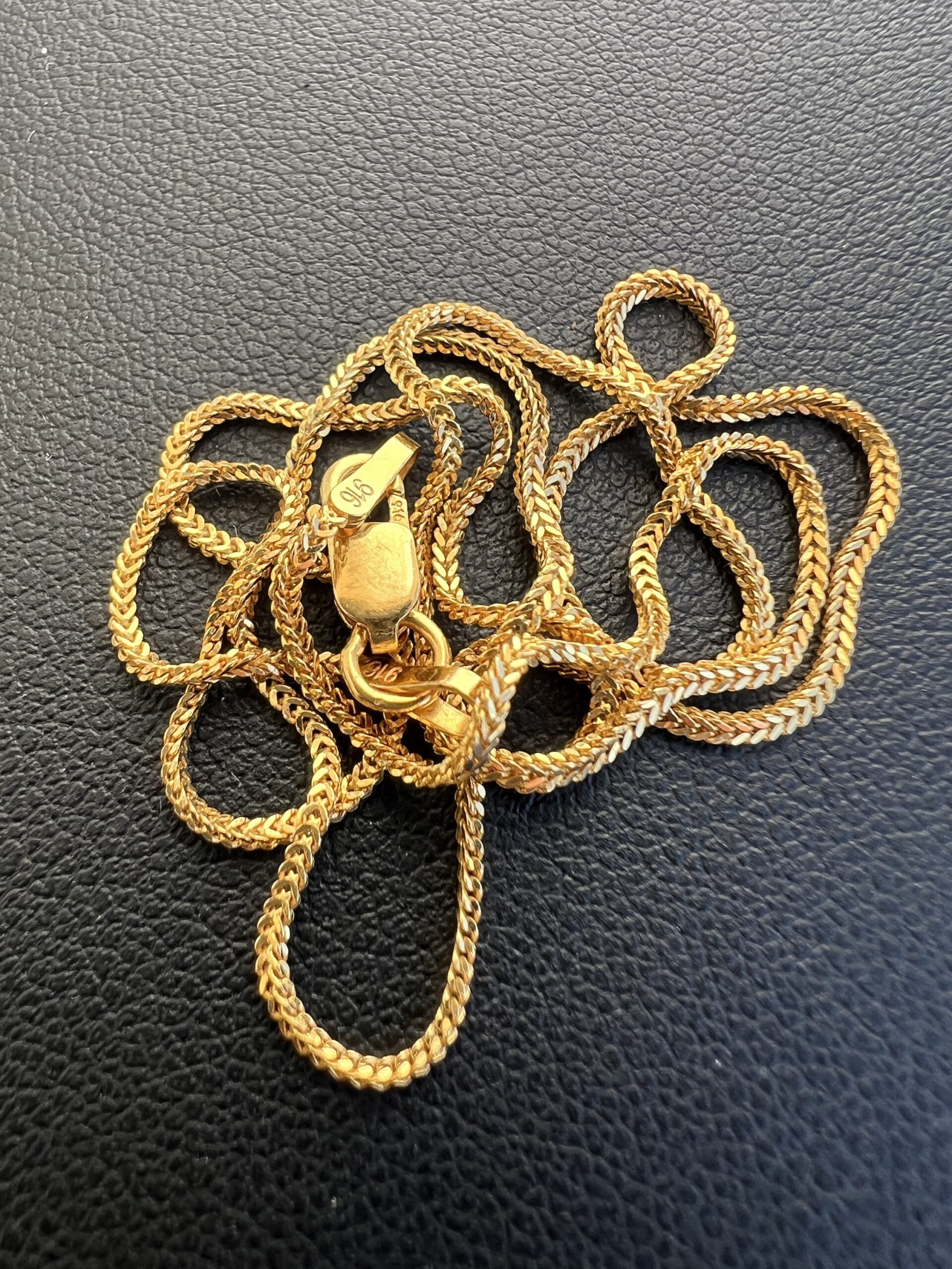 22k 2.9g Gold Franco Small Chain 15” - Image 2