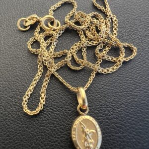 Alternative view of 18k 2.6g Gold Oval Link Small Chain 18”