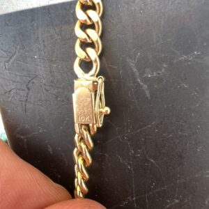 10k 31.9g Gold Cuban Link Chain 24” - Image 4